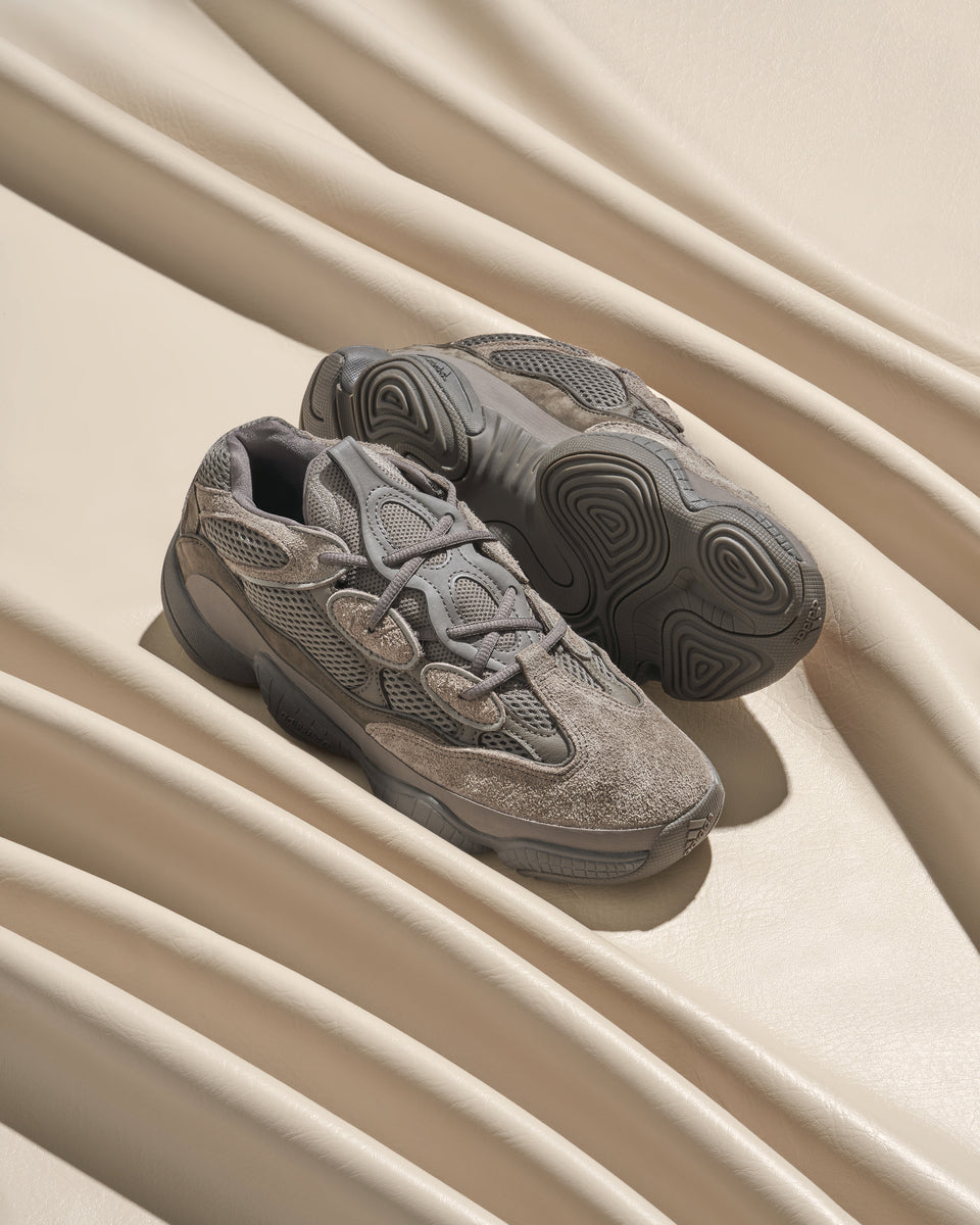 The Yeezy Boost 350 V2 Sizing and Fit Guide: What Actually Works in 2026