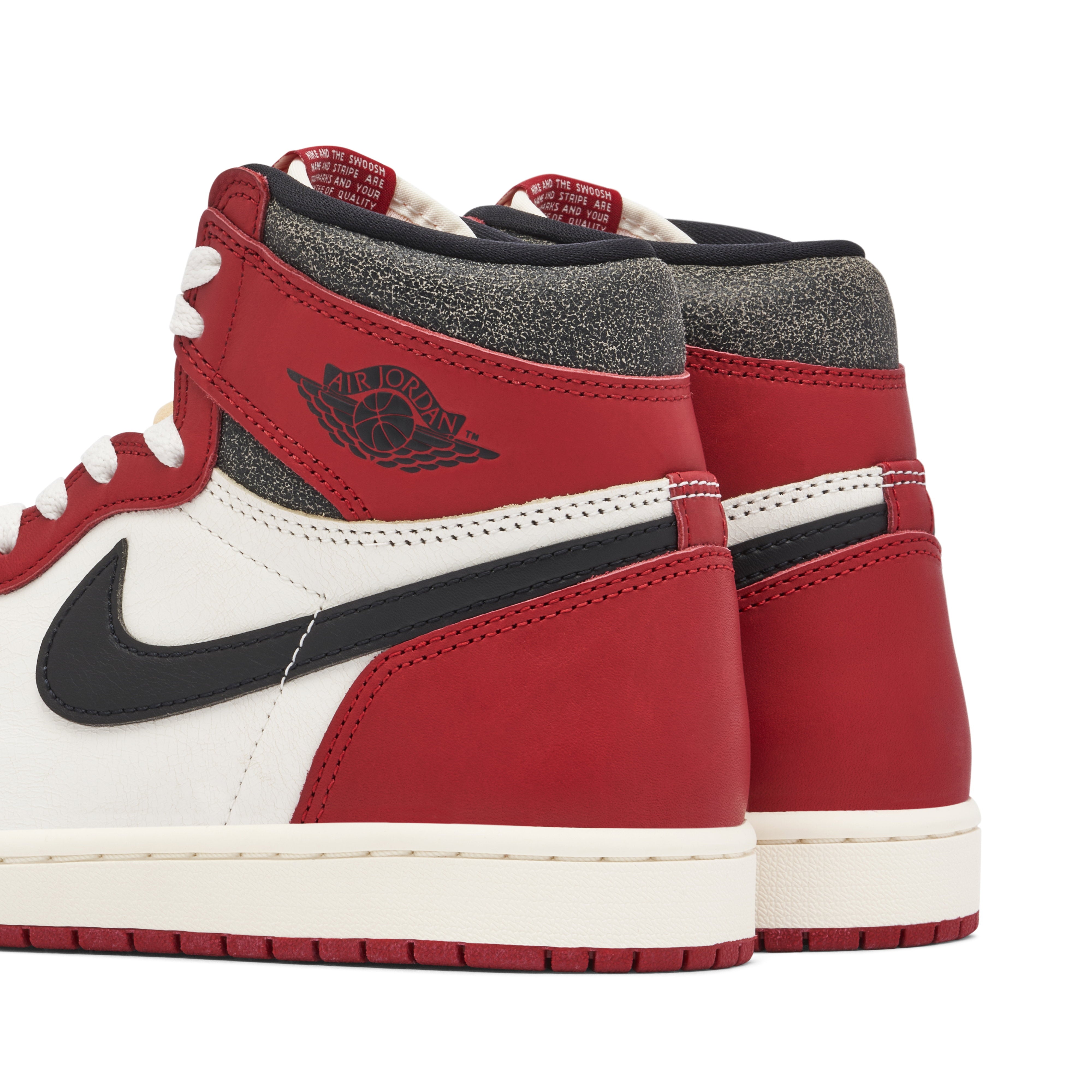 Air Jordan 1 High OG Chicago Lost and Found - Tongue Detail