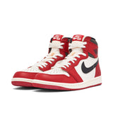 Air Jordan 1 High OG Chicago Lost and Found - Pair View
