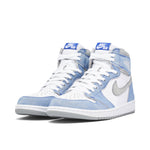 Air Jordan 1 Retro High OG Hyper Royal - Pair View