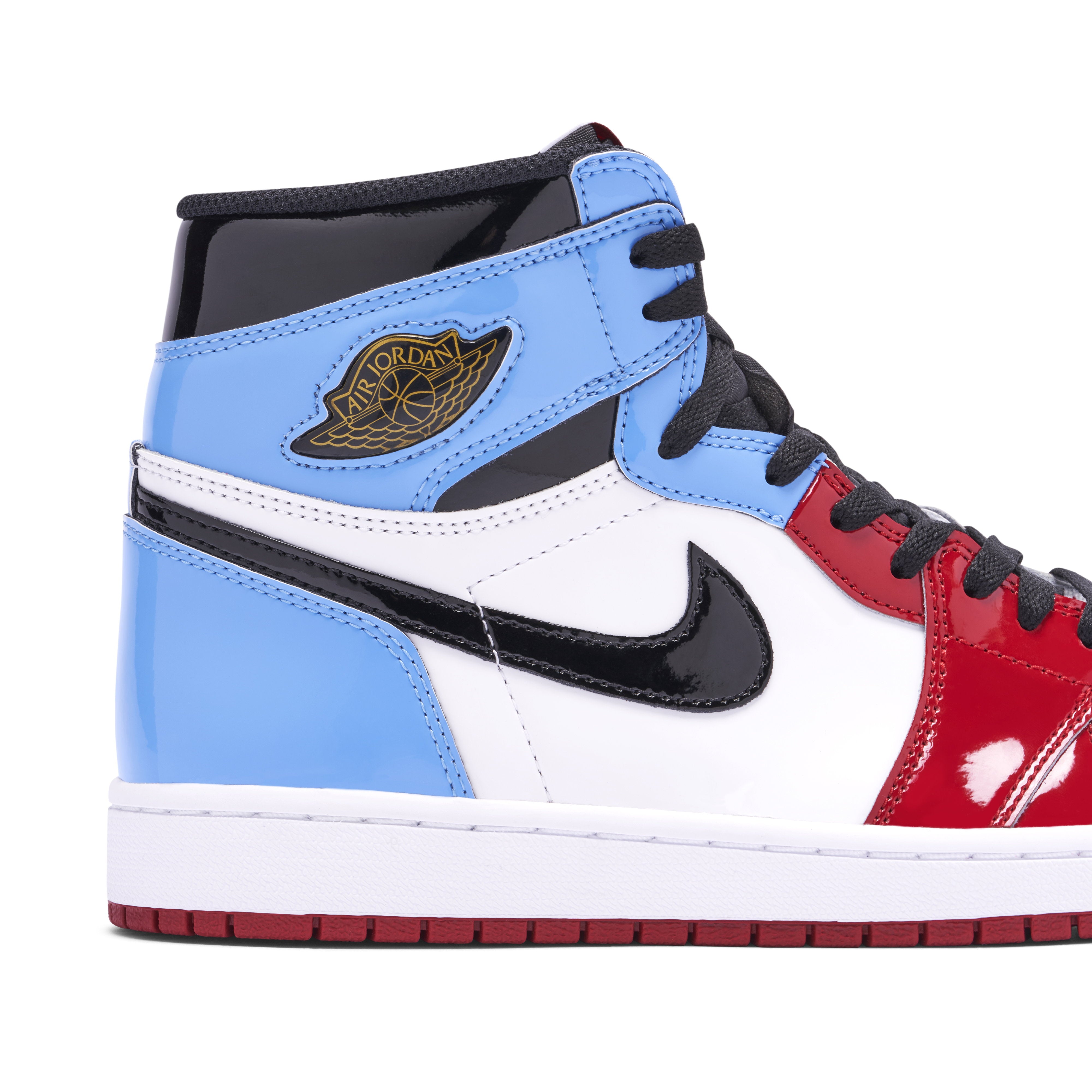 Air Jordan 1 High OG Fearless - Three Quarter View