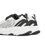 Yeezy Boost 700 MNVN Analogique Sans Lacets