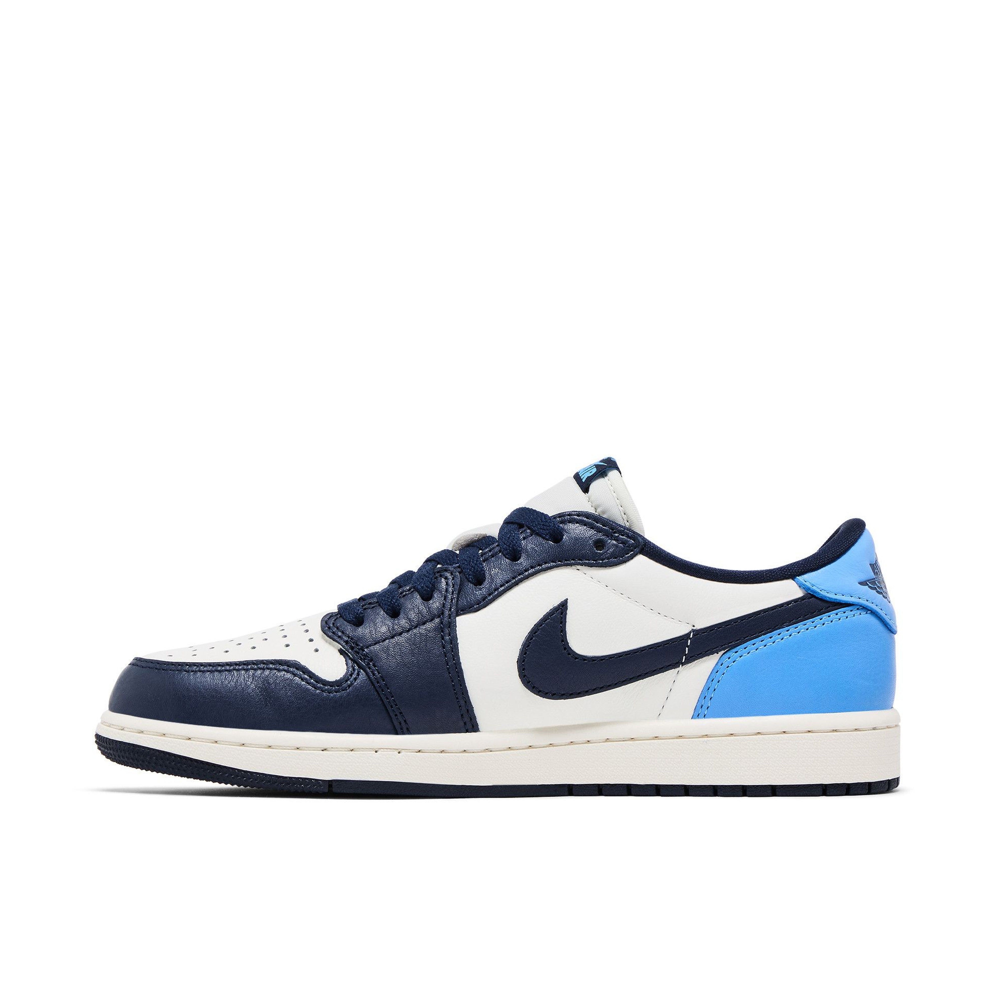 Air Jordan 1 Low OG Obsidian UNC - Medial View
