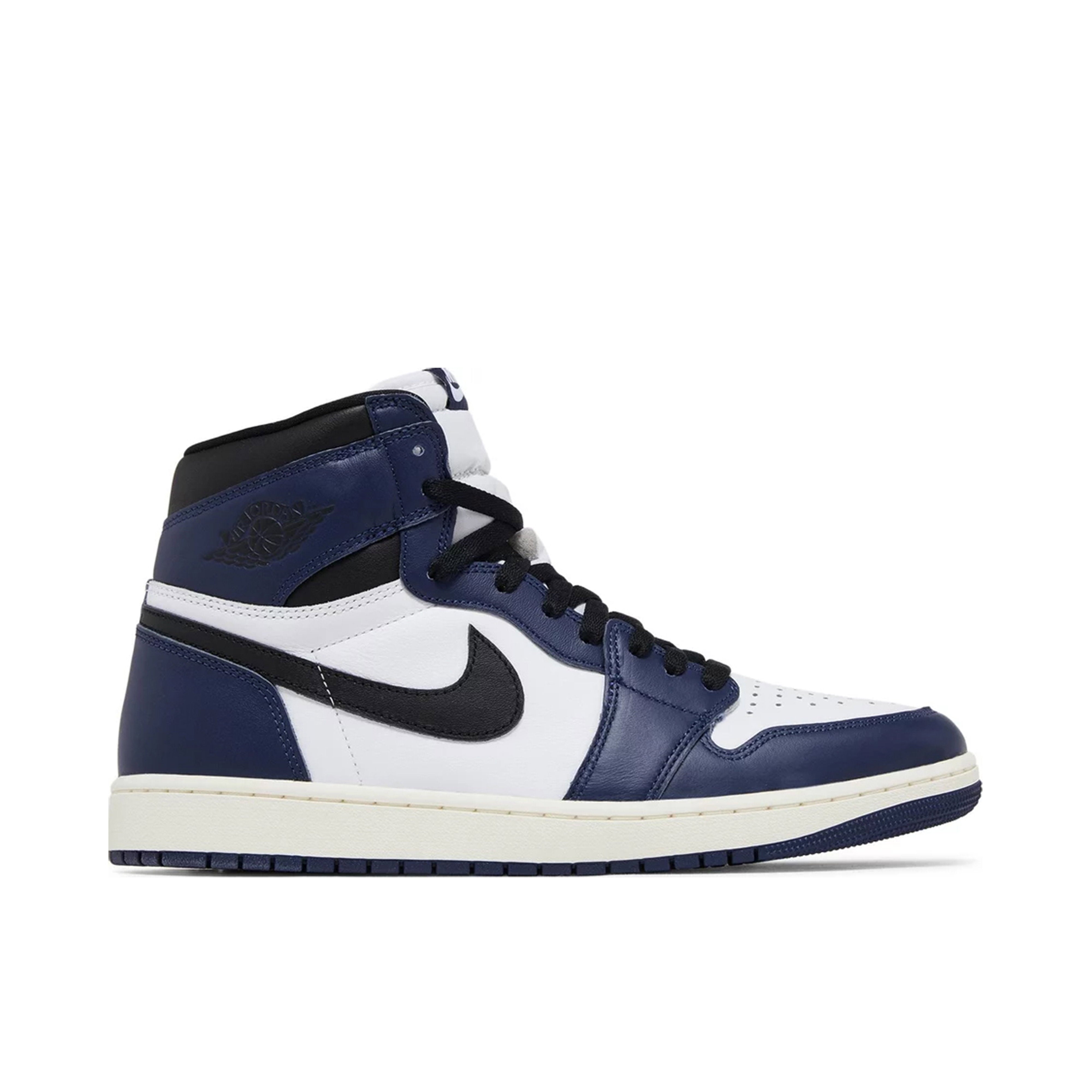 Air Jordan 1 Retro High OG Midnight Navy - Side View