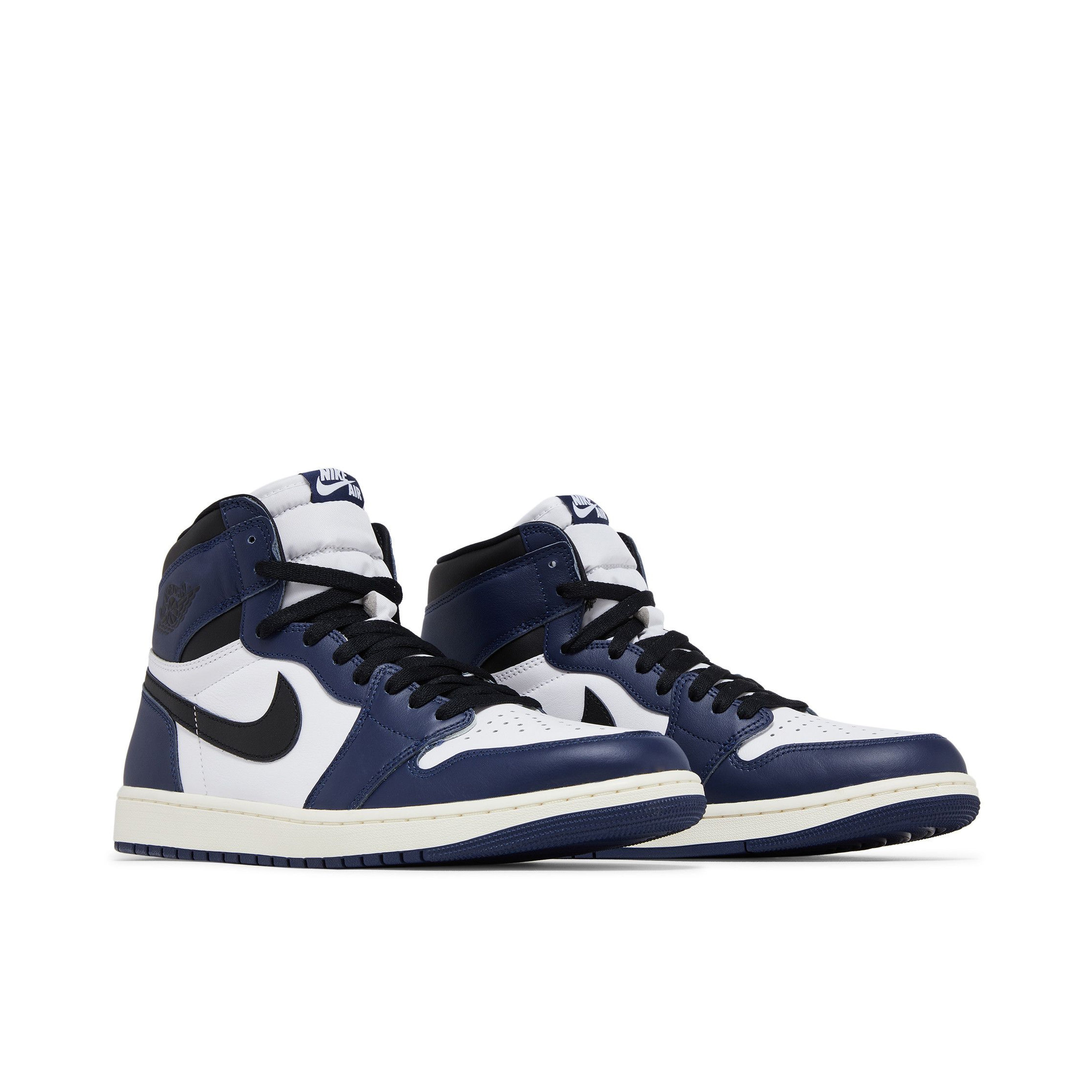 Air Jordan 1 Retro High OG Midnight Navy - Pair View