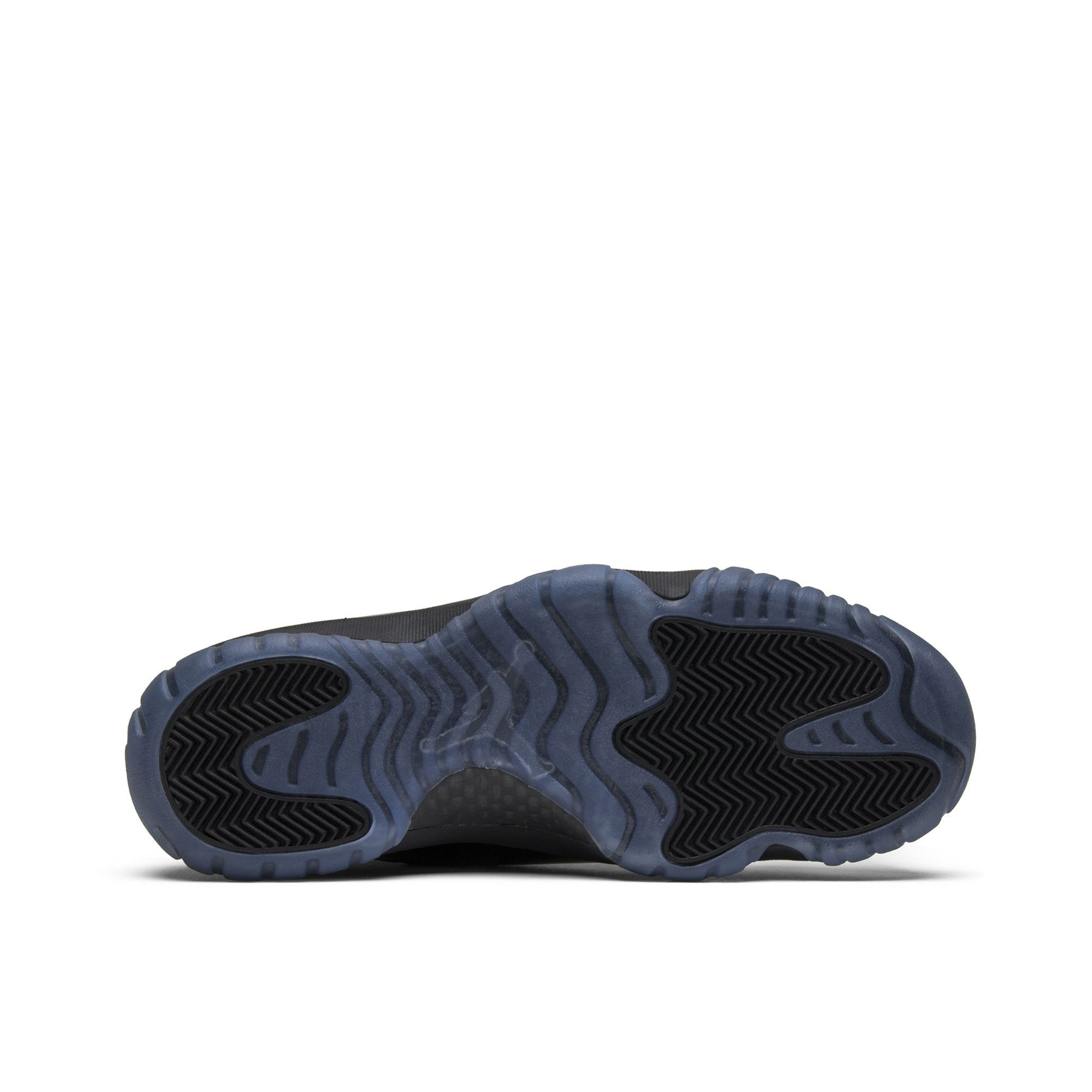 Air Jordan 11 Retro Cap and Gown - Sole View