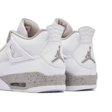 Air Jordan 4 Retro Oreo - Three Quarter View