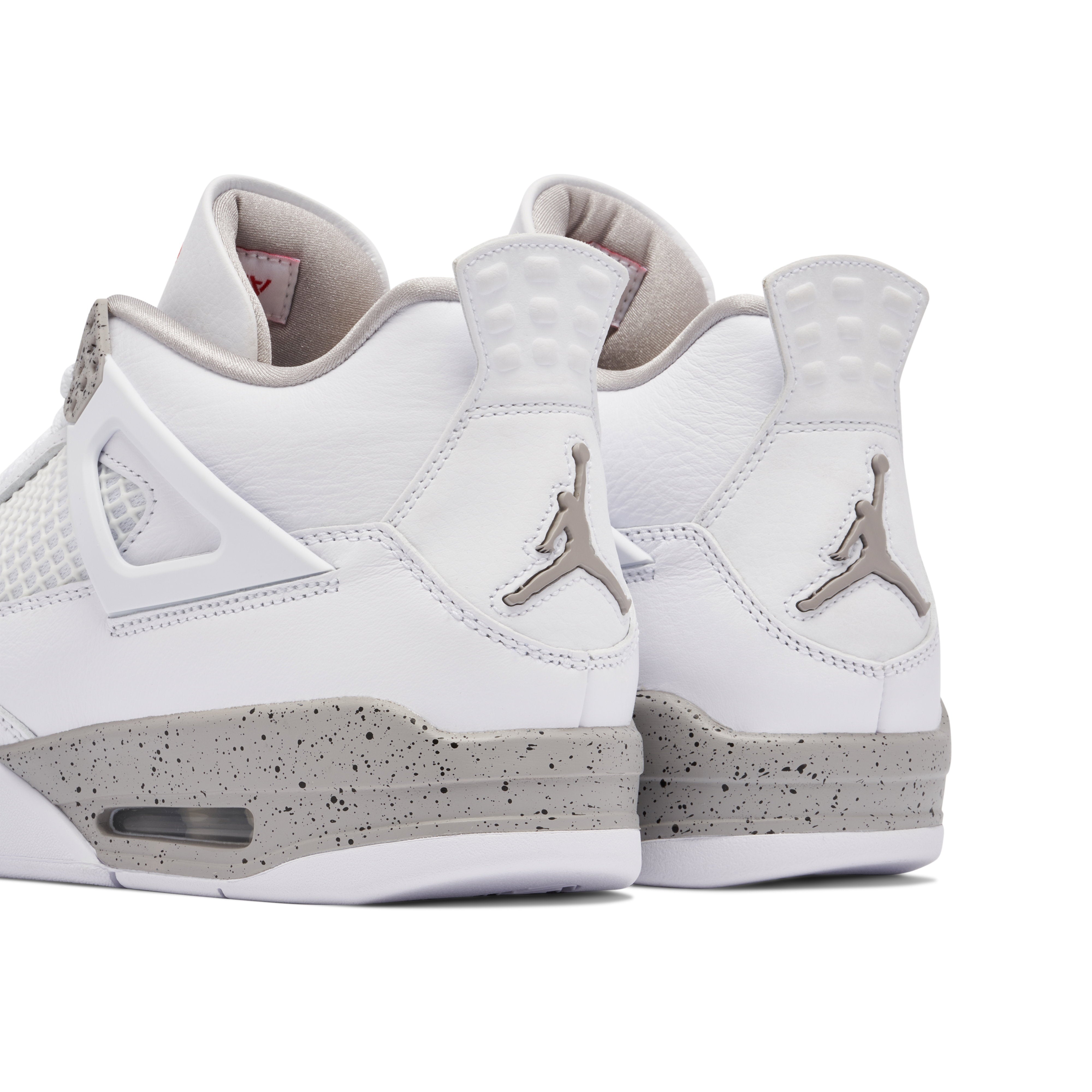 Air Jordan 4 Retro Oreo - Three Quarter View
