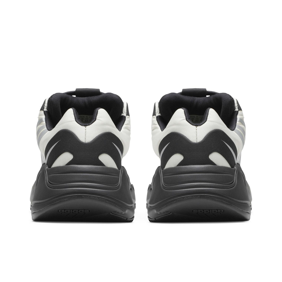 Yeezy Boost 700 MNVN Bone - Heel Detail